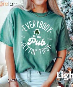 Saint Patrick Everybody In The Pub Getting Tipsy Shirt