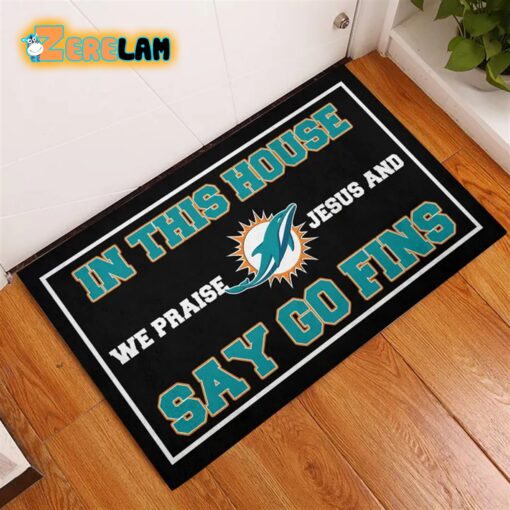 In This House We Praise Jesus and Say Go Fins Doormat
